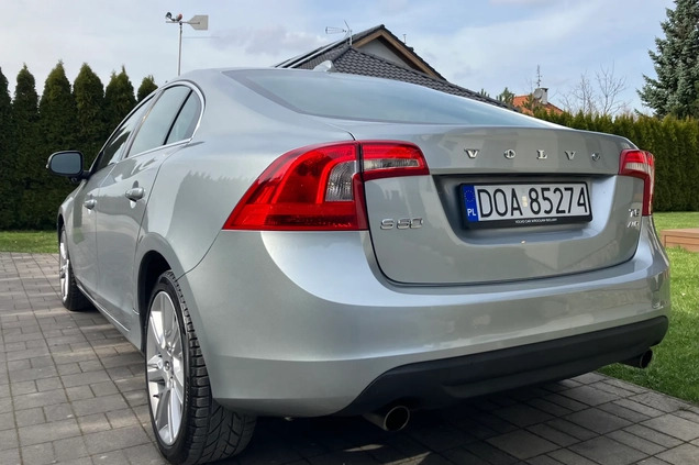 Volvo S60 cena 44900 przebieg: 149900, rok produkcji 2010 z Brusy małe 121